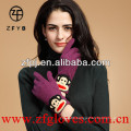Ladies cute wool gloves with embroidery